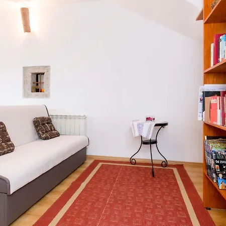 Teodora - Lov100 By Interhome Appartamento Laurana