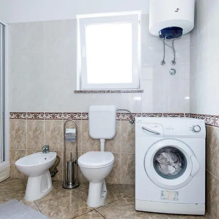 Appartamento Teodora - Lov100 By Interhome Laurana